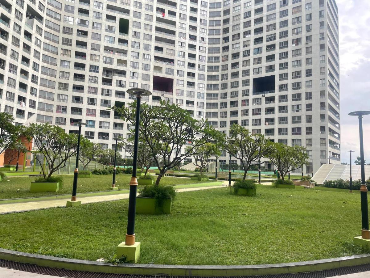 Hotel Royal Nest Premium Mundhva Exterior foto