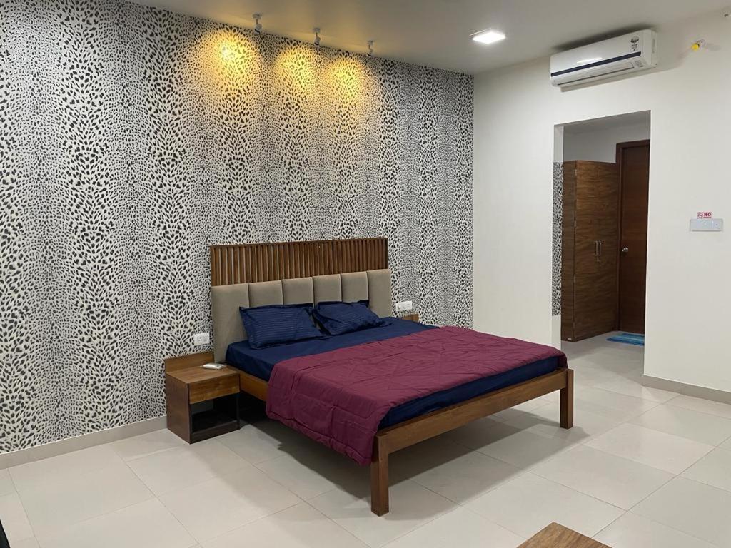 Hotel Royal Nest Premium Mundhva Exterior foto